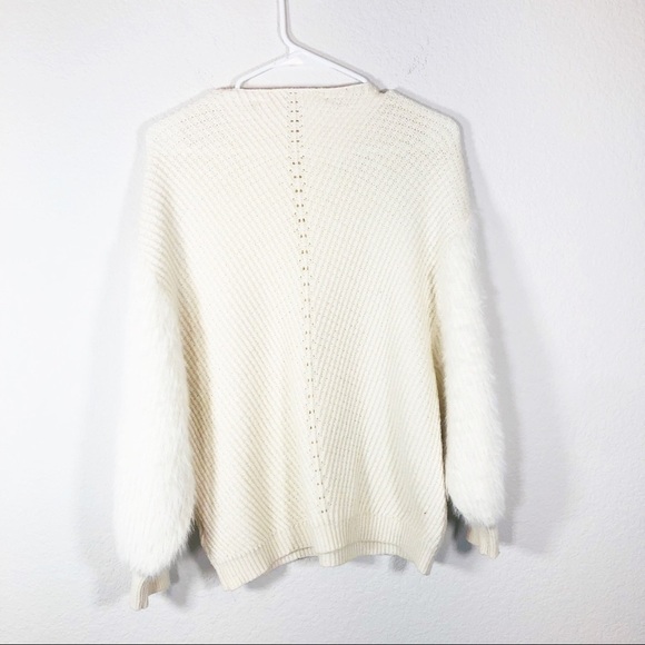Anthro 🔥SALE🔥Knitted & Knotted ivory soft eyelash sleeves sweater - Picture 7 of 12